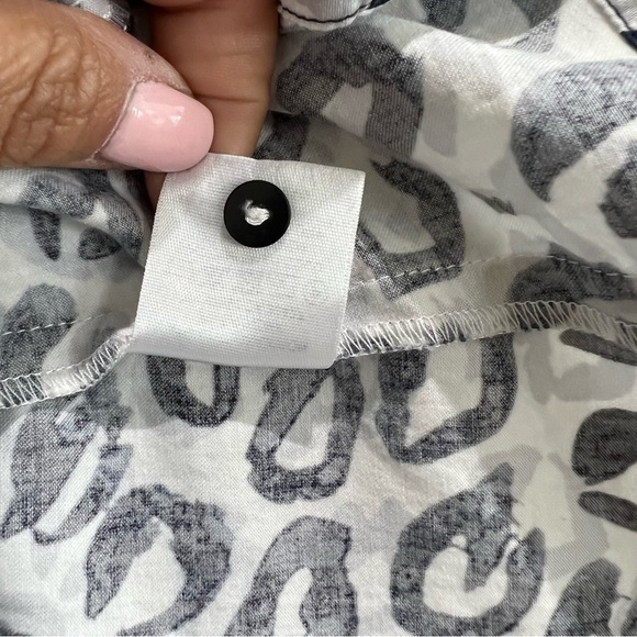 Nic + Zoe Kisses White Navy Leopard Print Cotton Tunic/Jacket Size Medium - Picture 5 of 10